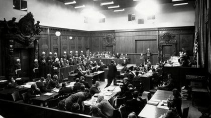 El Palacio de Justicia en Nuremberg, 1949. Shutterstock 