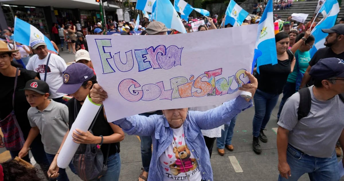 Tension continues in Guatemala: thousands of people demand the resignation of the Attorney General for interfering in the electoral process