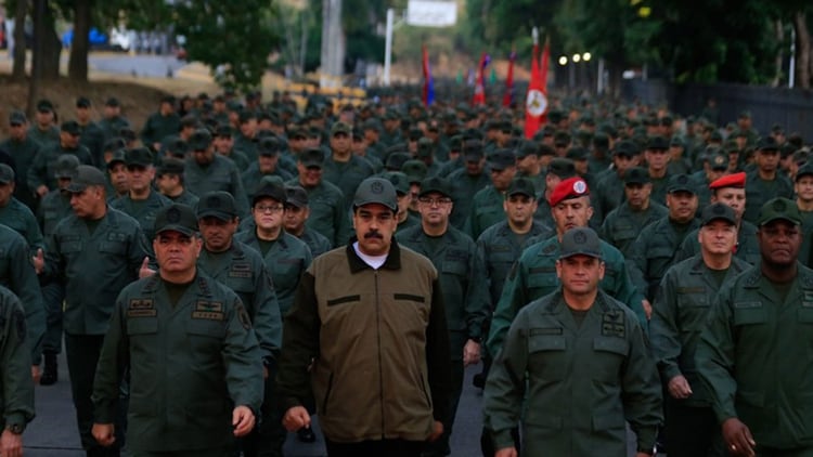 Padrino López y Nicolás MAduro hoy, en el Fuerte Tiuna (@PrensaFANB)