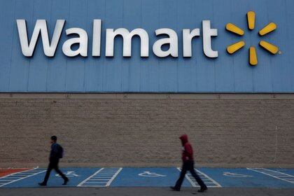 Foto de archivo. El logo de Walmart en una tienda en Monterrey, Mexico, 12 febrero de 2018. REUTERS/Daniel Becerril