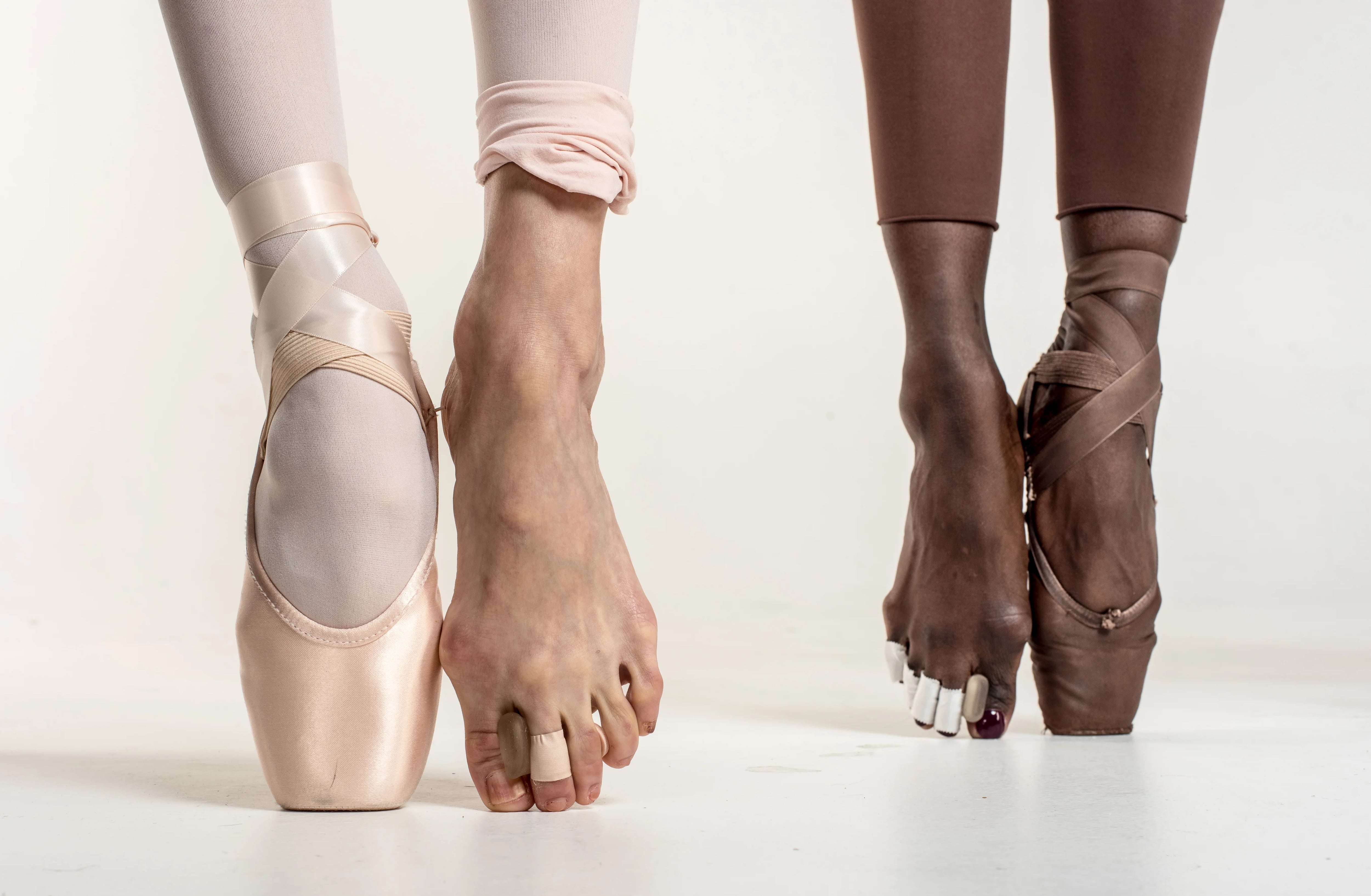 En puntas de pie: la agonía esconde detrás de bellos pasos ballet - Infobae
