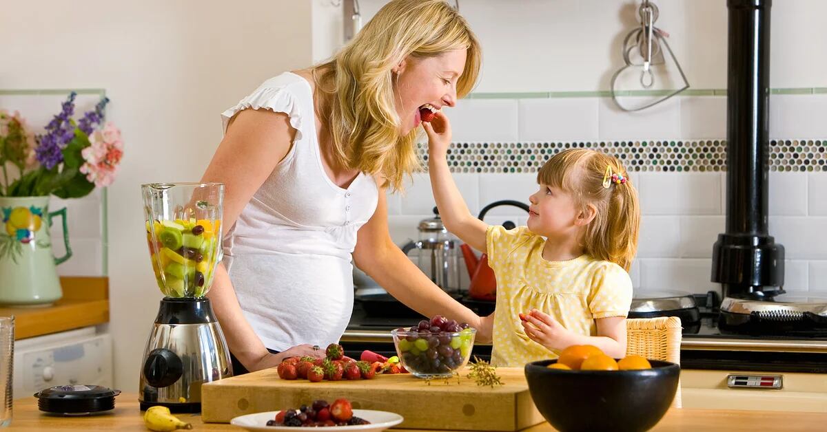 What are the 10 essential foods during pregnancy