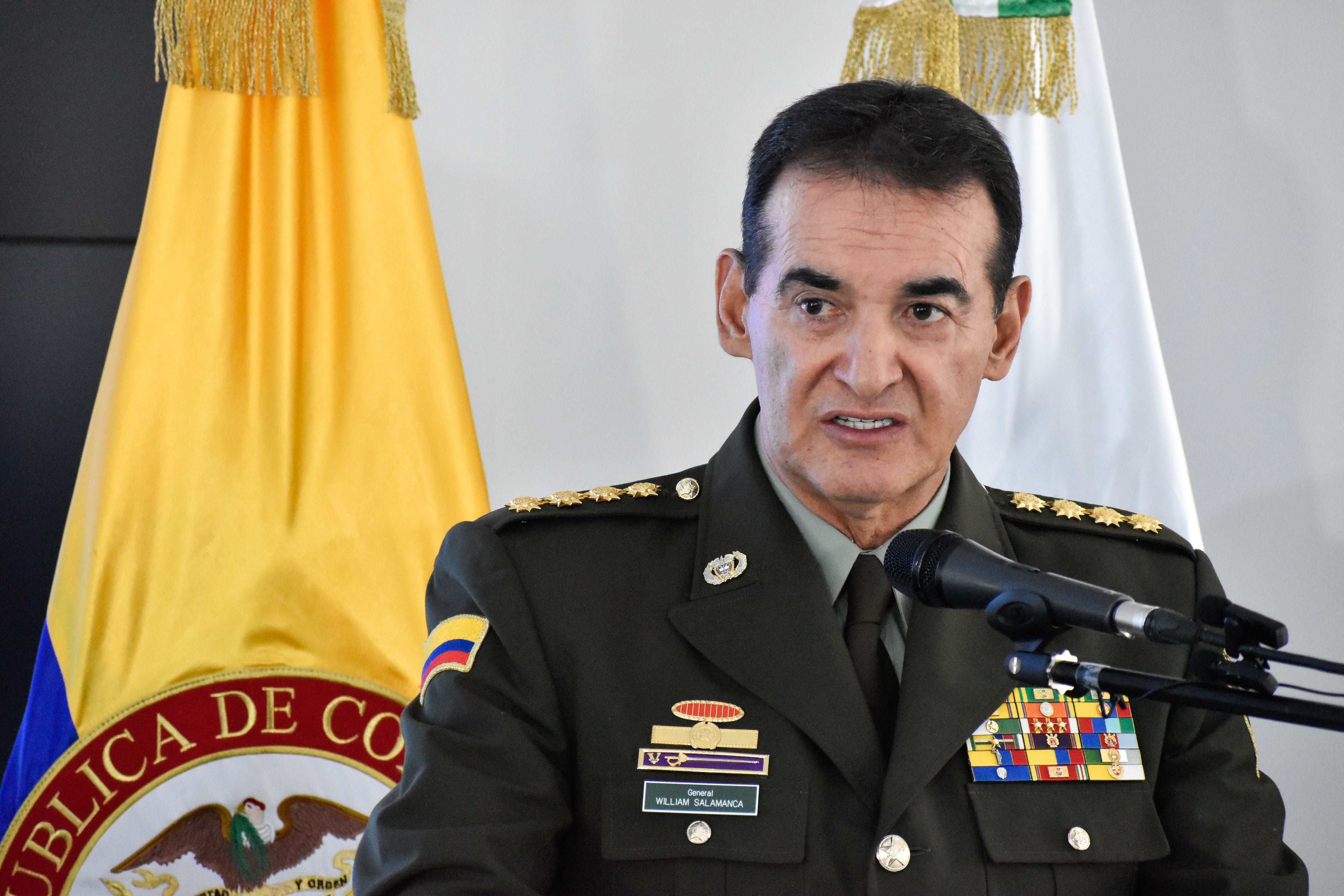 El general William Salamanca, director de la Policía Nacional, tomó esta medida como una respuesta a los constantes llamados emitidos por las autoridades locales y nacionales - crédito Cristian Bayona/EuropaPress