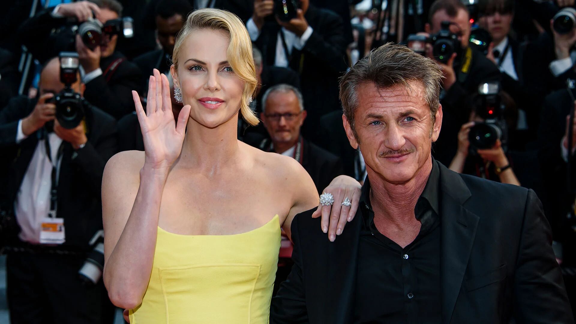 Él la quiso, ella no tanto: la historia de pasión y desamor de Sean Penn y Charlize Theron