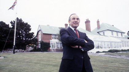 Rex Hunt era el gobernador delegado de la Corona británica en Malvinas en abril de 1982 (Shutterstock)
