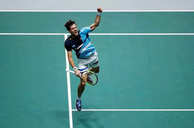 Pella tuvo que batallar para vencer a Carreño Busta (Foto: Reuters)