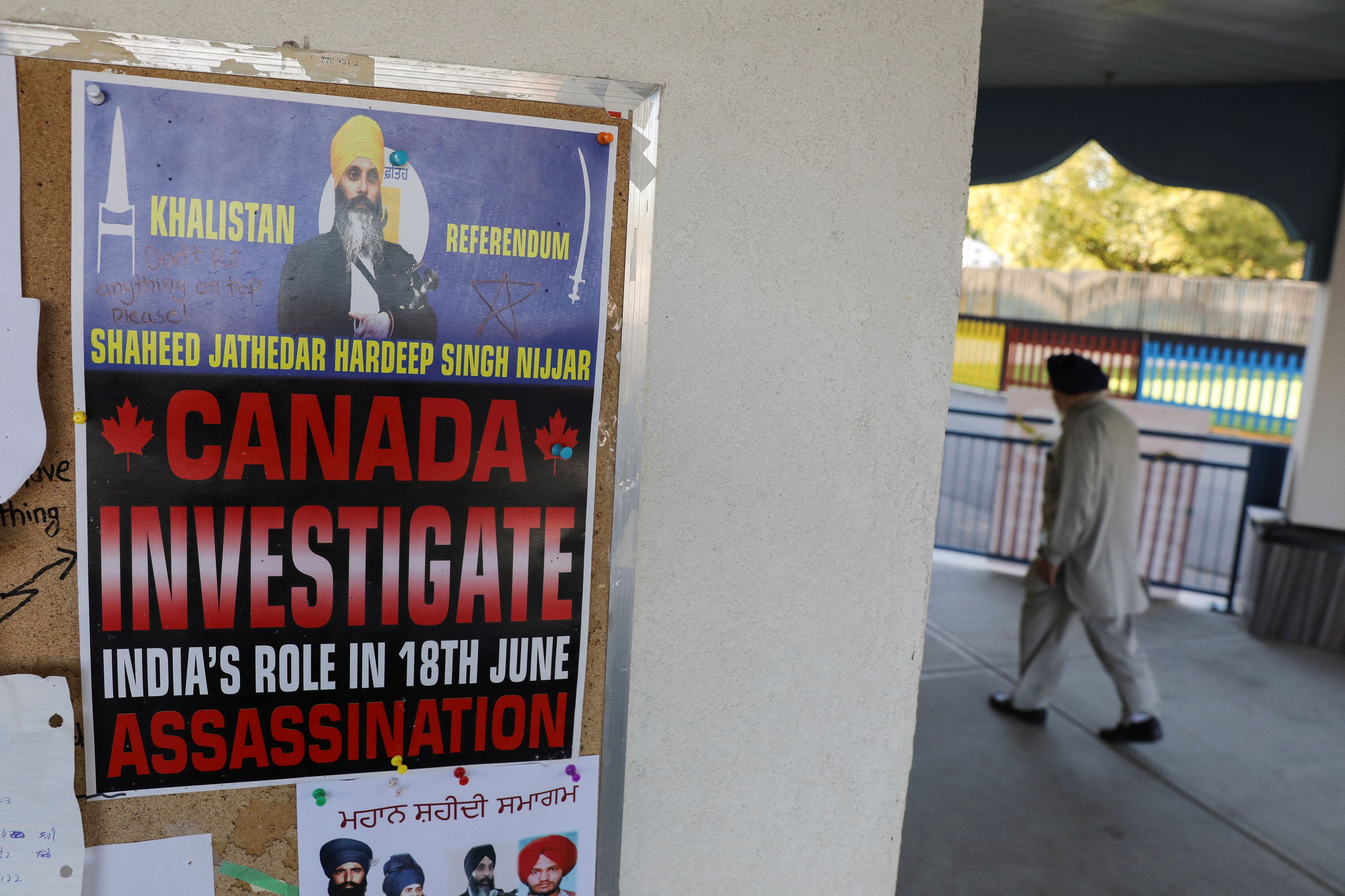 Una pancarta pidiendo una investigación sobre el papel de la India en el asesinato del líder sij Hardeep Singh Nijjar en Canadá (REUTERS/Chris Helgren)