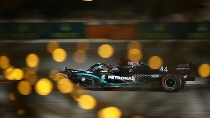 Lewis Hamilton, de Mercedes, amplió a 98 su propio récord histórico de 'poles' este sábado (Fotos: Reuters)