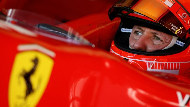 Michael Schumacher, siete veces campeón de la Fórmula 1 (JOSE LUIS ROCA / AFP)