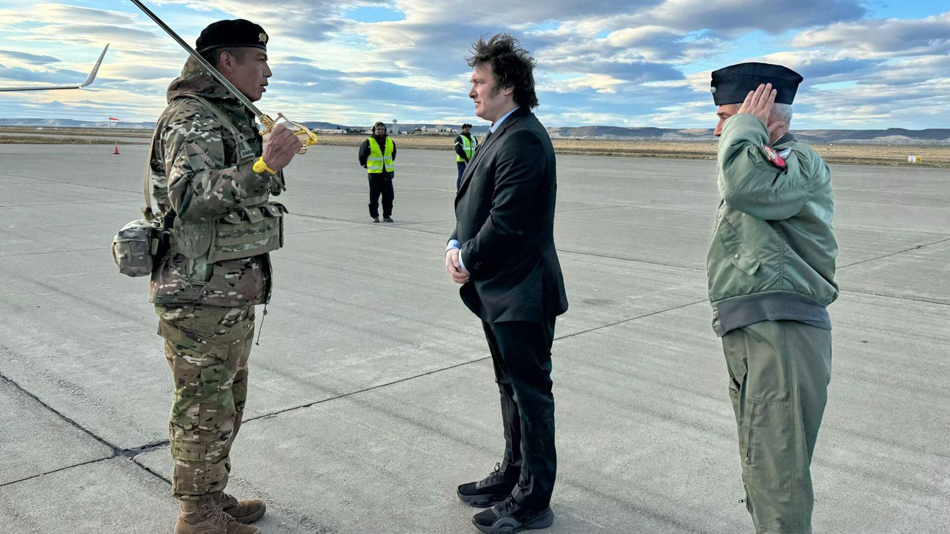 Javier Milei viaje a la Antártida Río Gallegos