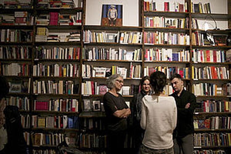 Andenbuch ofrece entre 5.000 y 6.000 libros, el 80 por ciento en español (@Ginés Olivares)