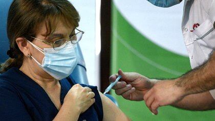 El personal de salud fue el primero en ser vacunado en el país (Adrián Escandar)