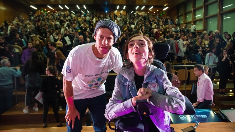 Thiago Felstinski junto a Diego 