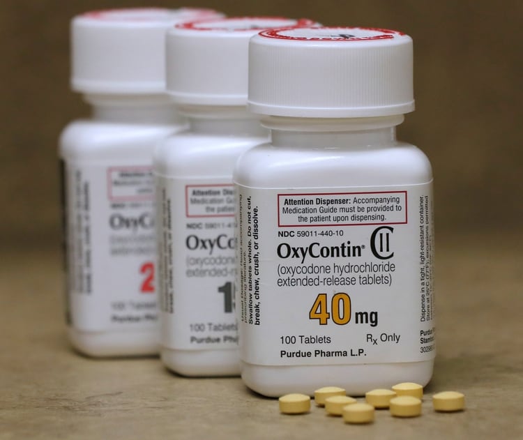 El analgésico OxyContin , fabricado por Purdue Pharma. Los demandantes alegan que causa adicción, fomentando la epidemia (REUTERS/George Frey/archivo)