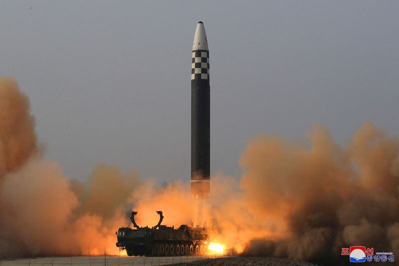 Corea del Norte disparó dos misiles balísticos de corto alcance al mar de Japón, según informó el ejército surcoreano