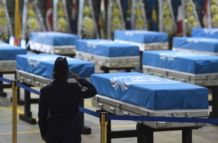 Los restos de soldados estadounidenses muertos durante la Guerra de Corea esperan en Corea del Sur para ser repatriados, luego de que fueran entregados por Corea del Norte (AP)