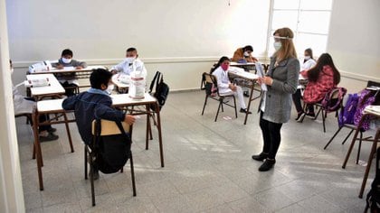 Alumnos de todos los niveles regresan a las aulas en San Juan, con estrictos protocolos sanitarios, en el marco de la pandemia Covid-19. (Foto archivo: Ruben Paratore/Télam/cgl 10082020)