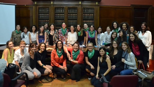 La Red de Profesoras de la Facultad de Derecho de la Universidad de Buenos Aires lanzó la campaña #NoSinEllas