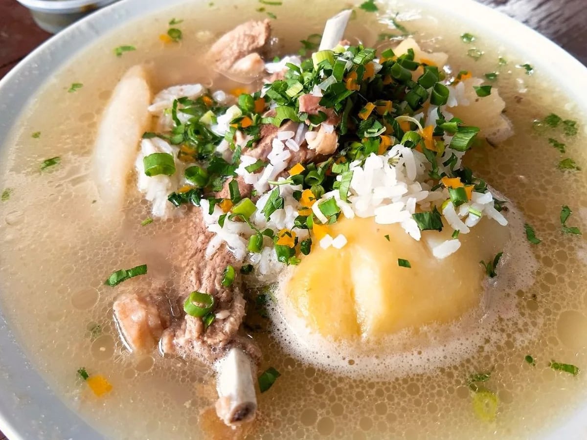 Prepara un caldo de Pascua arequipeño con una receta peruana - Infobae