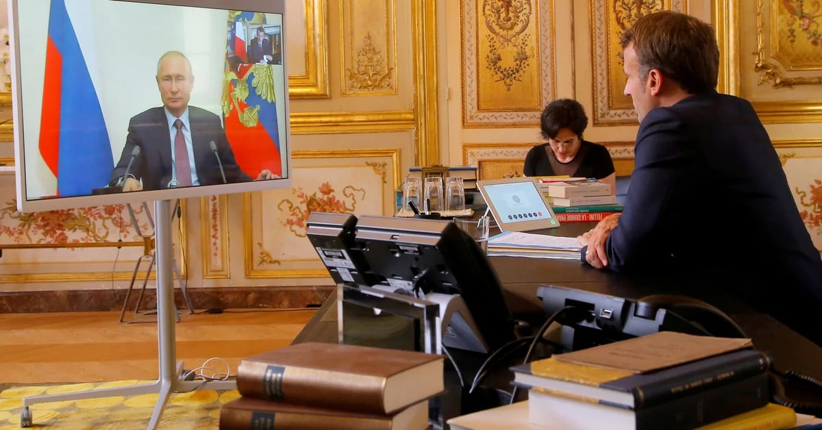 Details des angespannten Gesprächs zwischen Macron und Putin vor Beginn der ukrainischen Invasion
