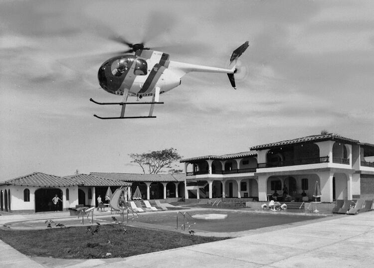 La hacienda tenía helipuertos, pistas de aterrizaje, pistas de cross y varias piscinas.