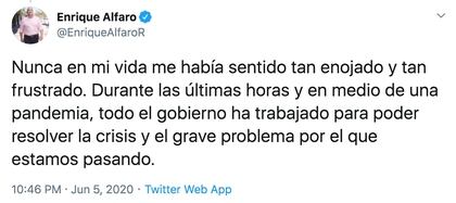 El gobernador manifestó su enojo a través de su cuenta de Twitter (Foto: Twitter @EnriqueAlfaroR)