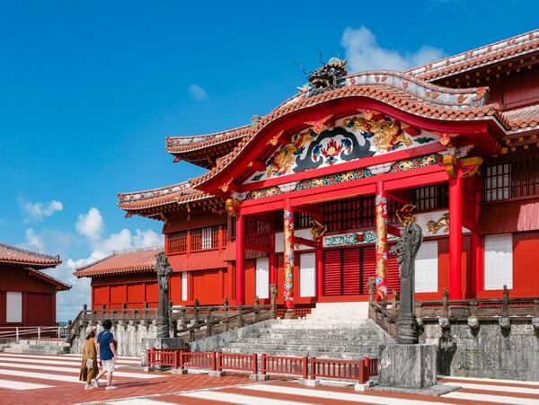 El 31 de octubre, un incendio destruyó gran parte del castillo de Shuri, un edificio histórico en Naha, Okinawa, Japón. El castillo, construido originalmente en el siglo XIV y reconstruido dos veces, en 1945 y 1992, fue planeado para ser una parada en la ruta de la antorcha para los Juegos Olímpicos de 2020 en Tokio