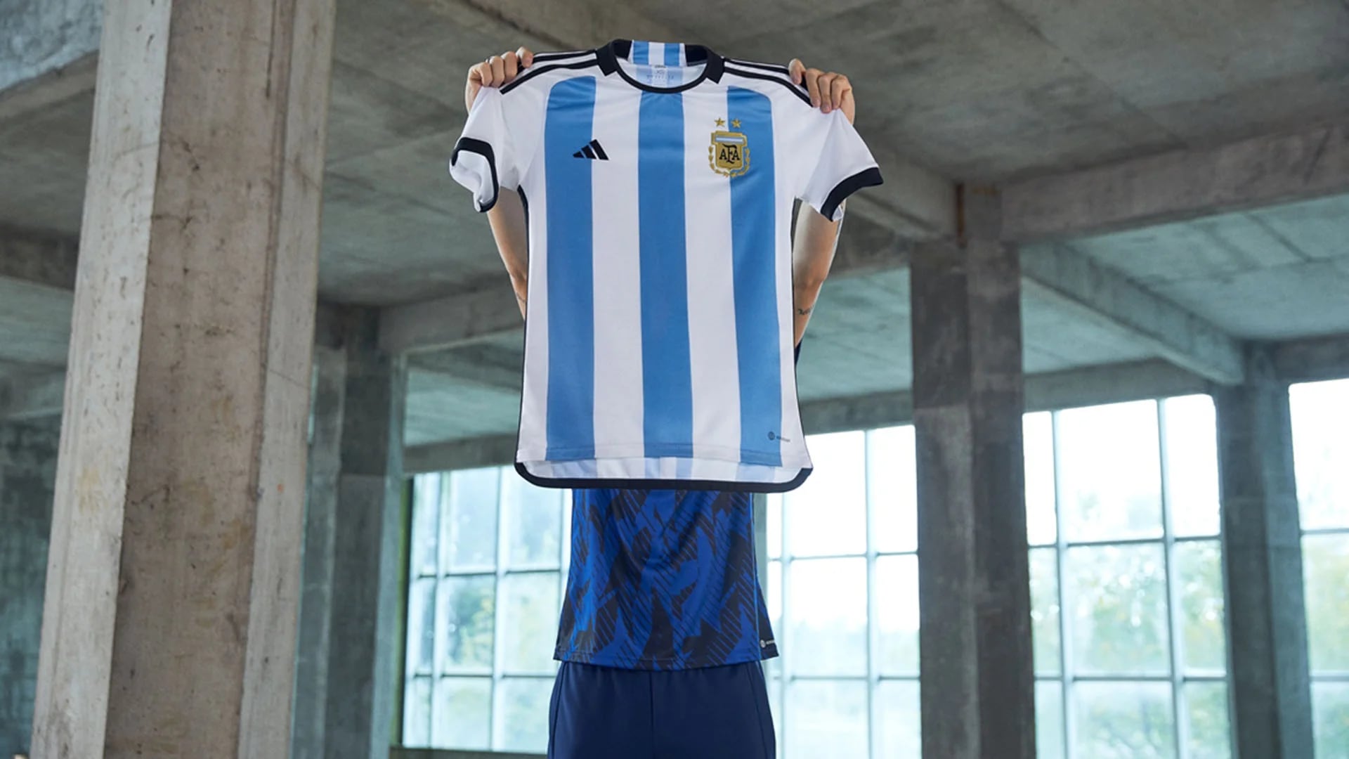 A menos de dos meses del Mundial, faltan camisetas de la Selección Argentina la demanda - Infobae