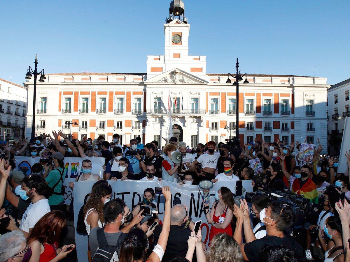 Justicia para Samuel”: multitudinarias movilizaciones en España para  repudiar el crimen homofóbico - Infobae