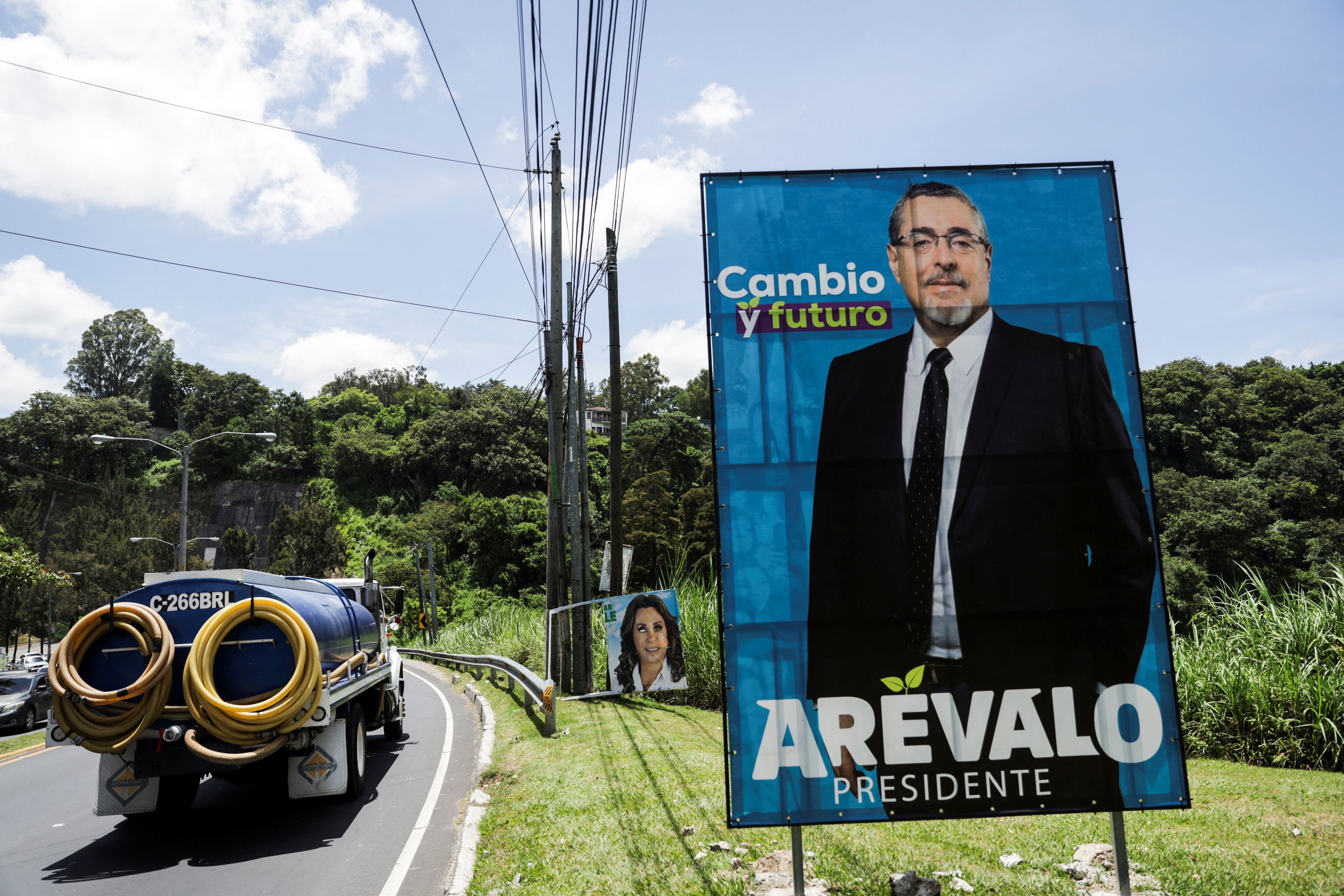 En medio de las acusaciones de corrupción en el gobierno de Guatemala, el flamante presidente José Arévalo prometió darle un nuevo rumbo al país (REUTERS/Pilar Olivares)