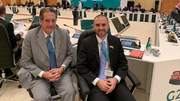 El presidente del Banco Central, Miguel Pesce, y el ministro de Economía, Martín Guzmán.