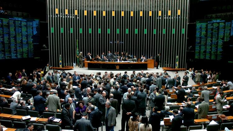 La Cámara de Diputados de Brasil está fragmentada en muchos partidos y ninguno se acerca a la mayoría