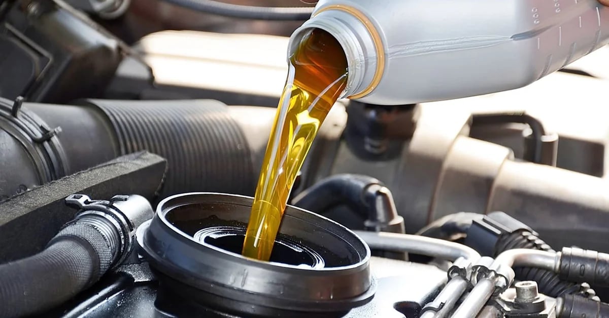 Engine oil: what is the most convenient and how often should it be changed