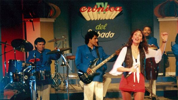 Gilda cantando en Crónica TV en pleno auge de su carrera