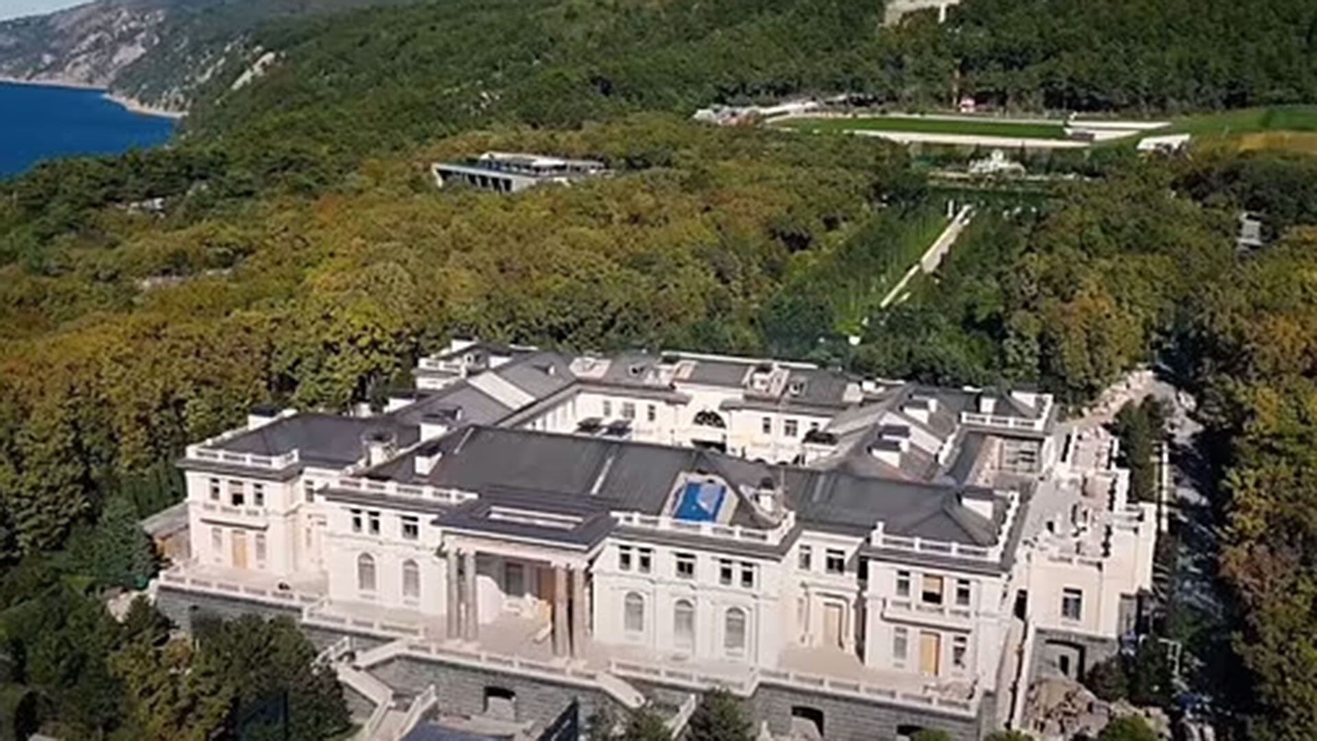 Una cámara oculta filmó las renovaciones en el palacio de Putin valorado en USD 1.300 millones