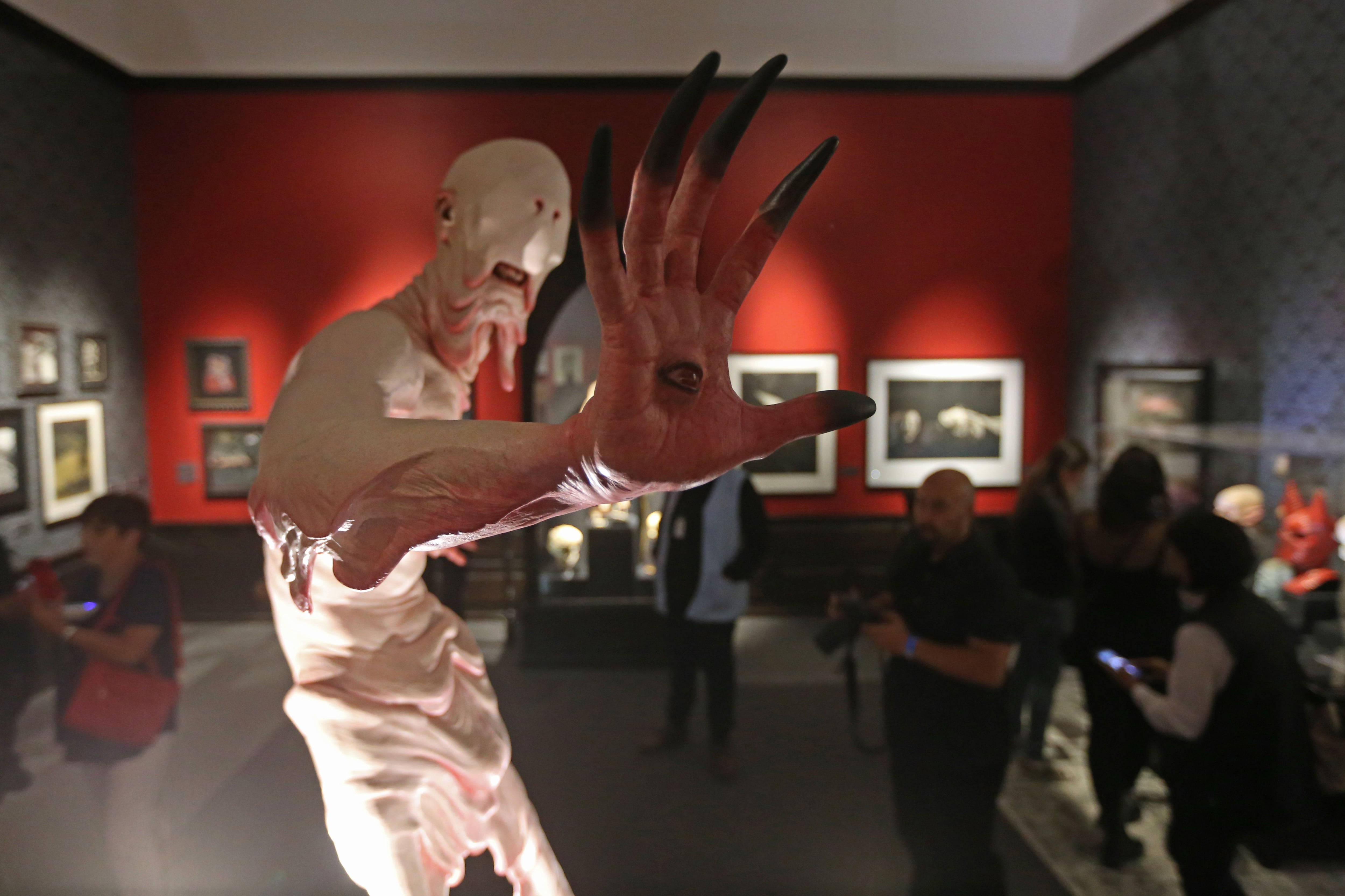 En la imagen, una de las piezas de su película El Laberinto del Fauno. (Foto: Cuartoscuro)