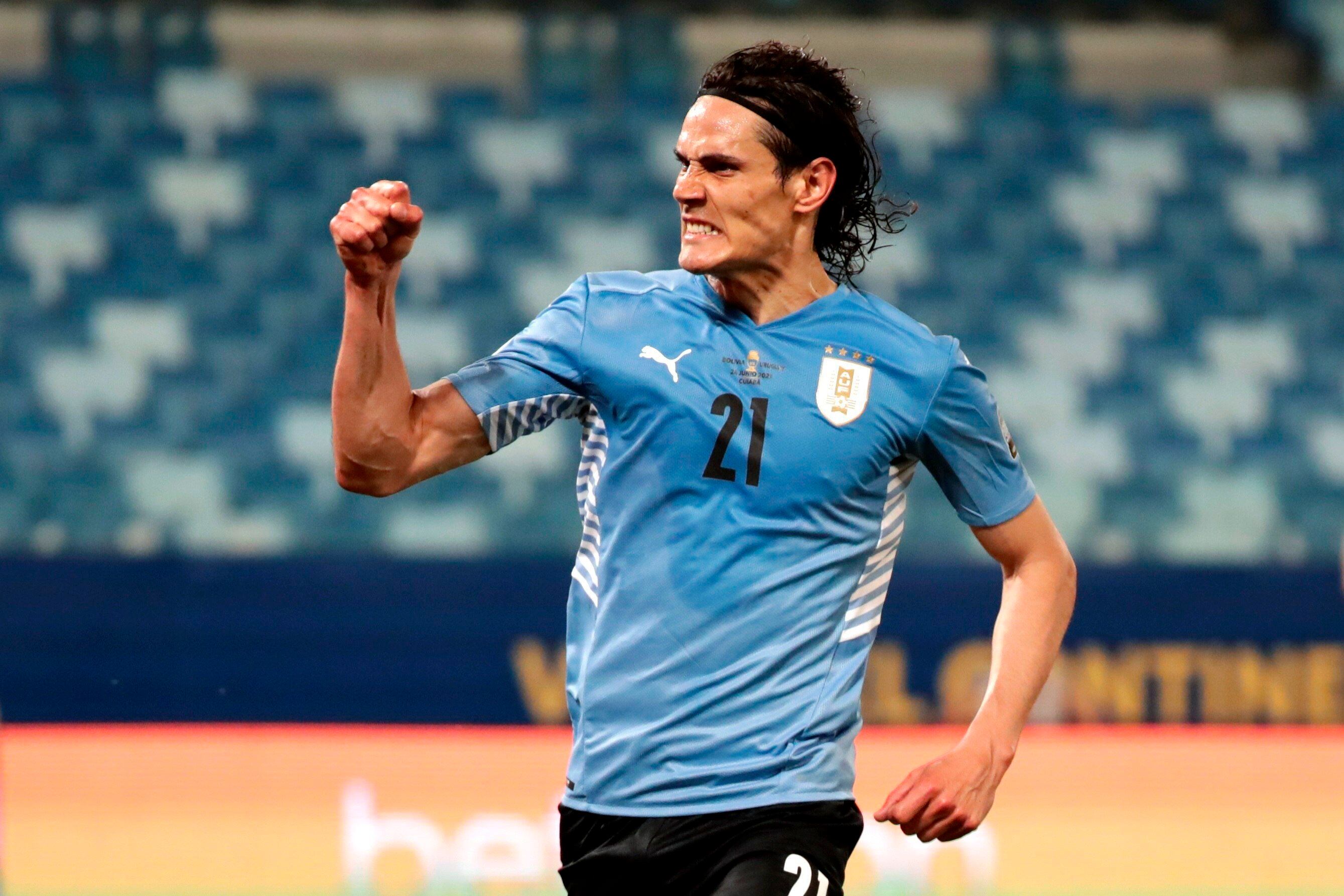 En la Copa América Uruguay lució una camiseta con cuatro estrellas sobre su escudo (EFE)