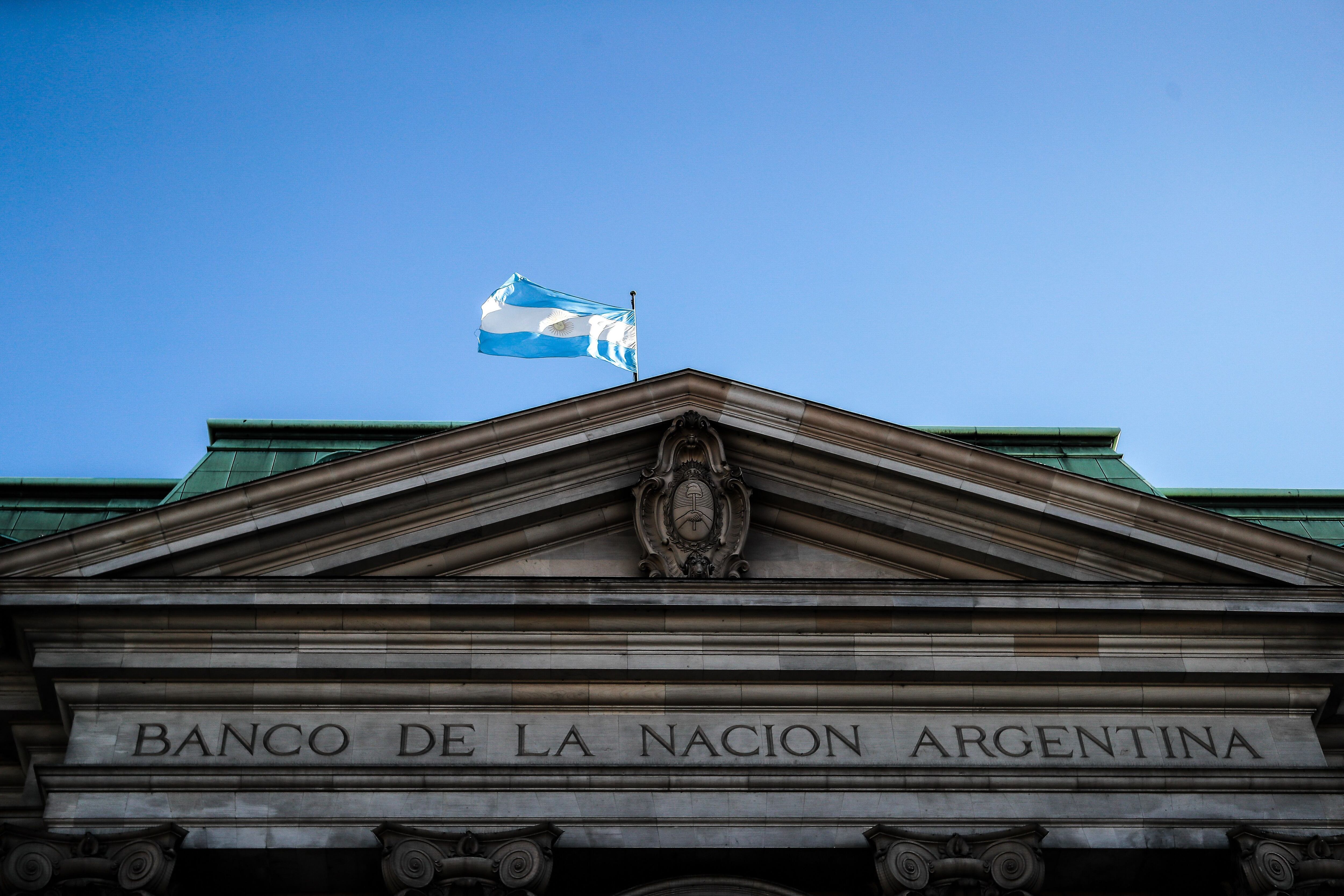 Vista del Banco de la Nación Argentina, en Buenos Aires, en una fotografía de archivo. EFE/Juan Ignacio Roncoroni
