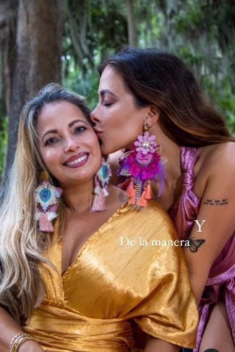 La madre de la modelo, Vivian Ochoa, fue quien confirmó que su hija Ariana Viera perdió la vida en Orlando.