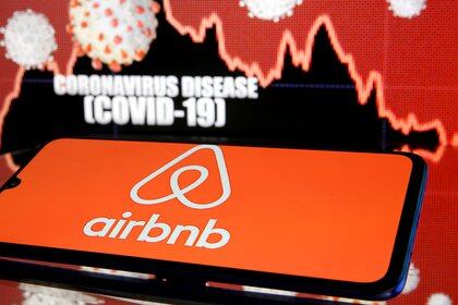 Airbnb despedirá a un 25% de su personal por la crisis del coronavirus -  Infobae