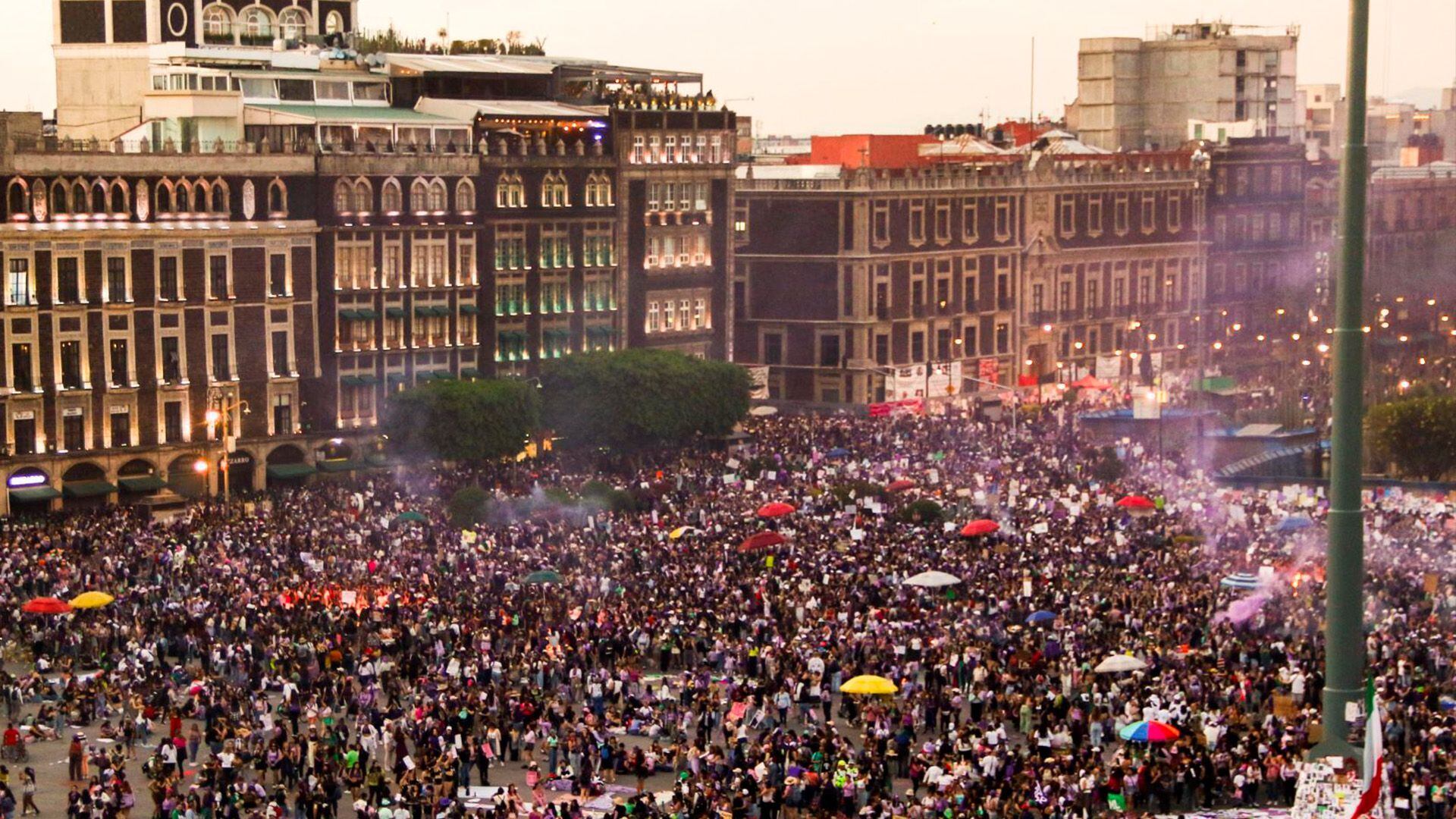 México 8 de marzo, marcha
