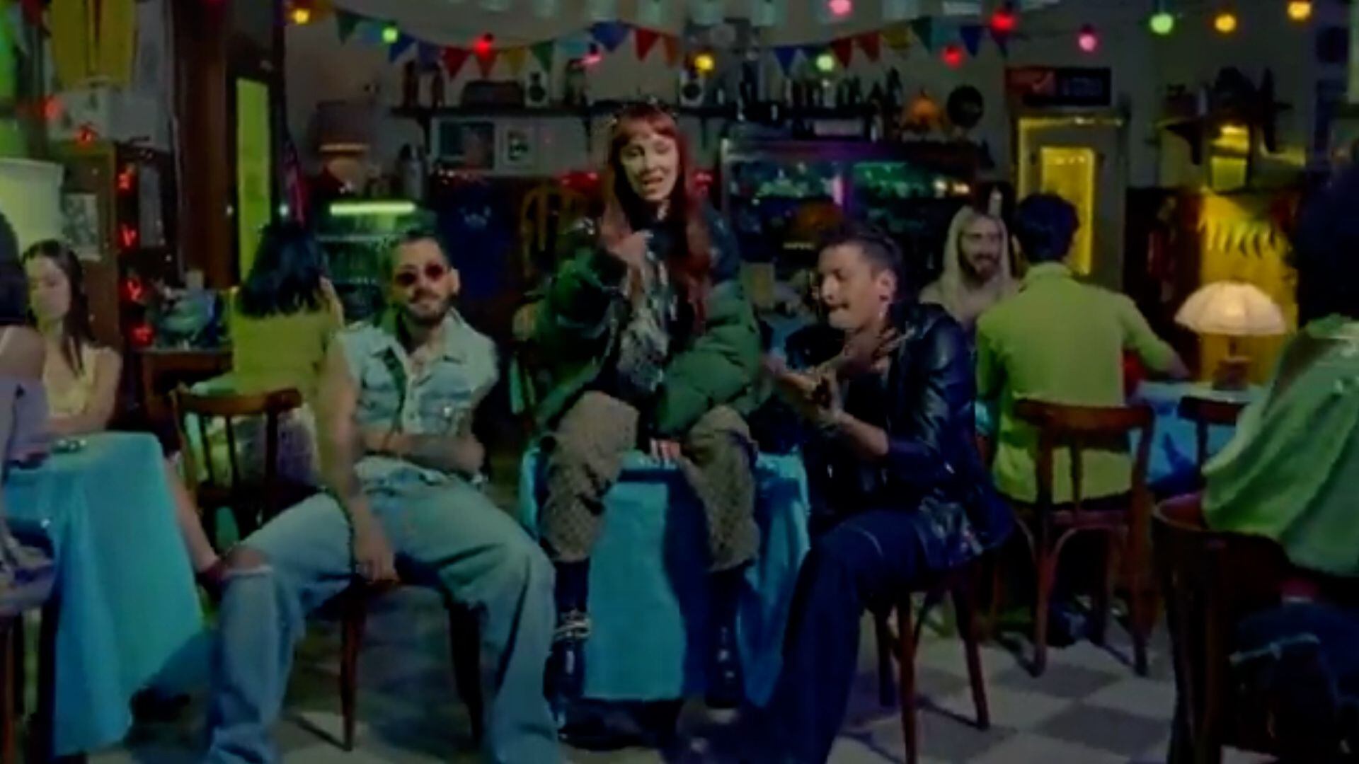 Captura de la colaci&oacute;n de La Joaqui con Mau y Ricky