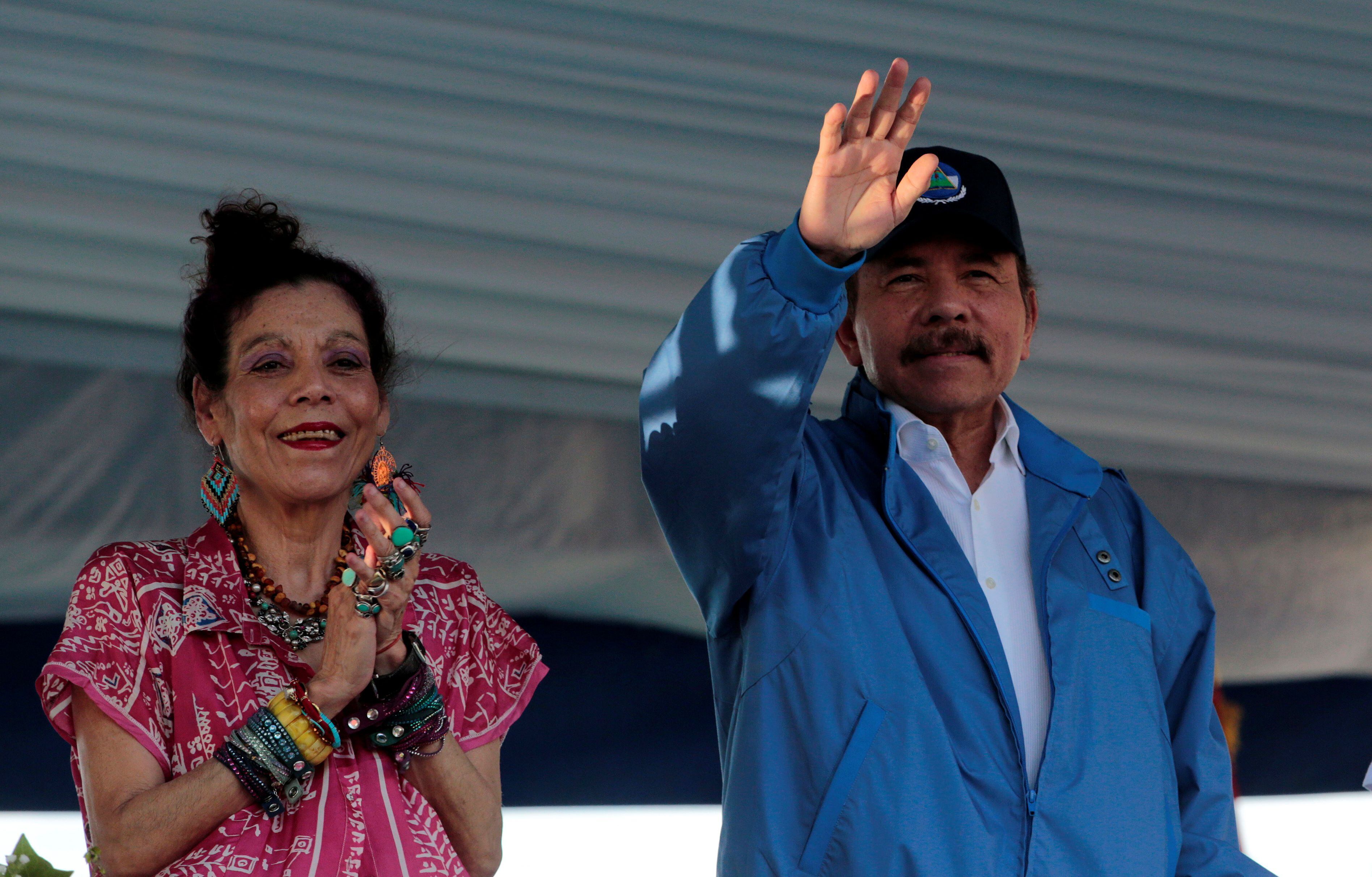 Daniel Ortega y Rosario Murillo, presidente y vicepresidenta de Nicaragua (REUTERS/Oswaldo Rivas)