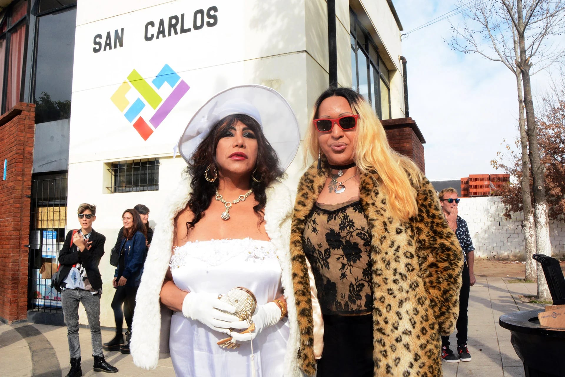 Se casó la primera pareja de mujeres travestis integrada por Sherley Adriana Torrey Carpio y Luciana López en el registro civil ‘La cumbre’ de La Plata
