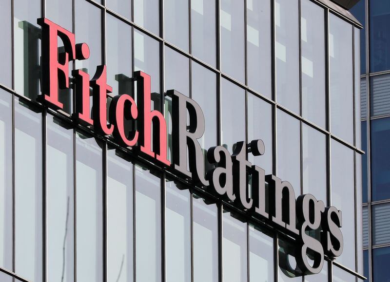 Foto de archivo. El logotipo de Fitch Ratings se ve en sus oficinas en el distrito financiero de Canary Wharf en Londres, Inglaterra, 3 de marzo, 2016. REUTERS /Reinhard Krause