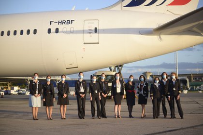 Air France organizó un vuelo tripulado por personal femenino para conmemorar esta fecha