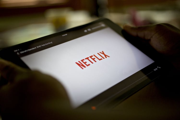 Netflix también crea su propio contenido como series y películas (Foto: Especial)