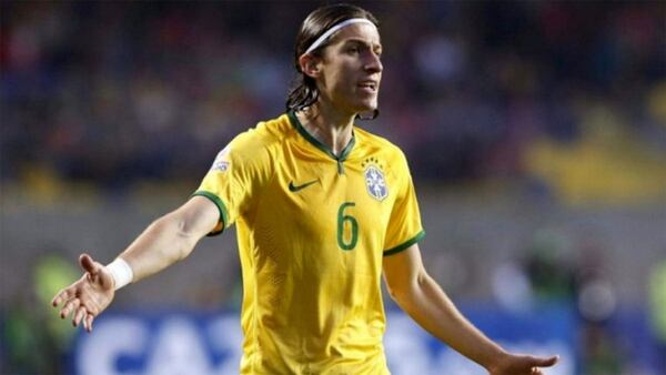 A los 32 años, el lateral brasileño volverá a perderse otra Copa del Mundo (Reuters)