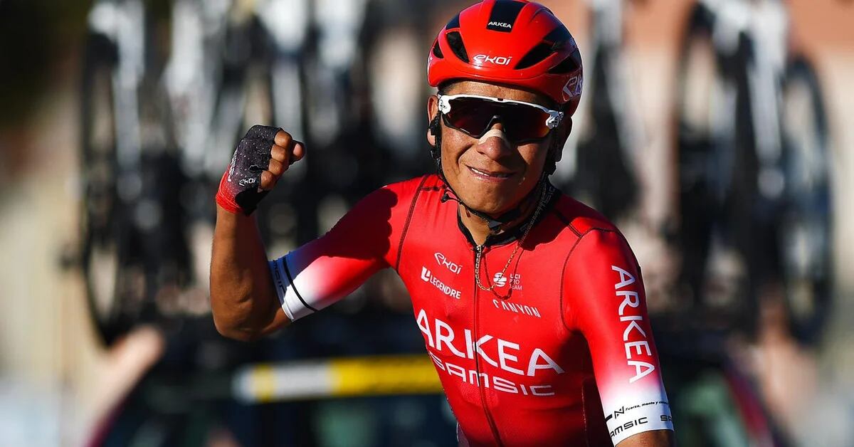 Nairo Quintana s’amuse et chante après son incroyable contre-la-montre du Tour de France