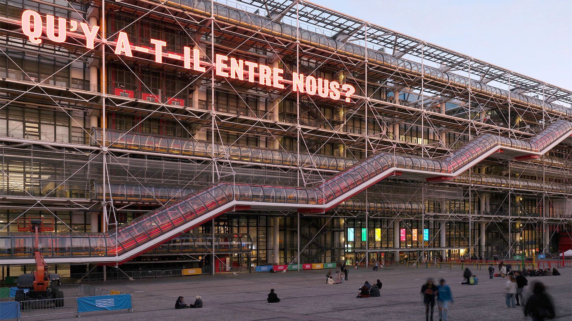 León-Ferrari-en-el-Centro-Pompidou-de-París